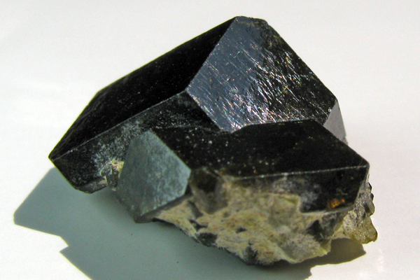 ガーネット原石 - Sakura Gems & Minerals